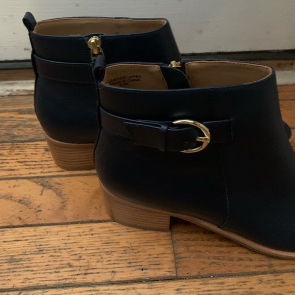 New Talbots SZ 9.5 Indigo Navy Blue Leather Booties Ankle Boots - Picture 2 of 13